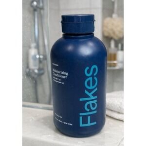 Flakes Moisturizing Conditioner Hydrate Hair and Combat Dandruff 9fl.oz. 266ml